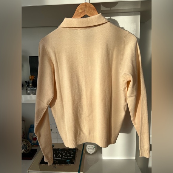 New cardigan small with button - Picture 2 of 3